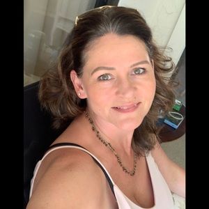 Meet your Posher, Sherry